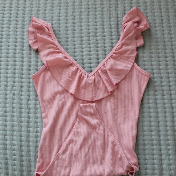 Pink Ribbed Ruffle Detail V-Neck Bodysuit - Picture 2 of 8